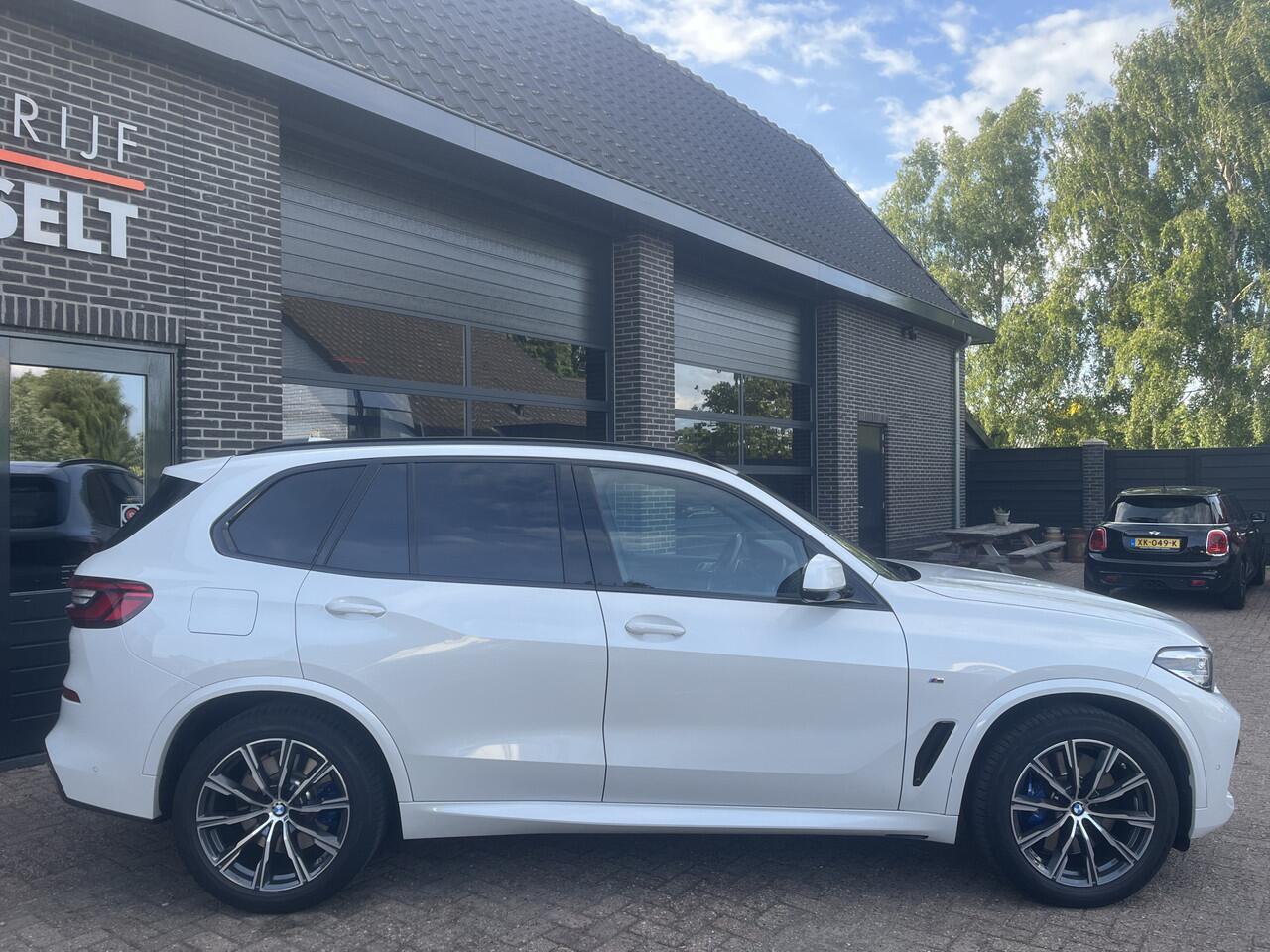 BMW X5 xDrive40i High Executive M-Sport , Leer , HUD