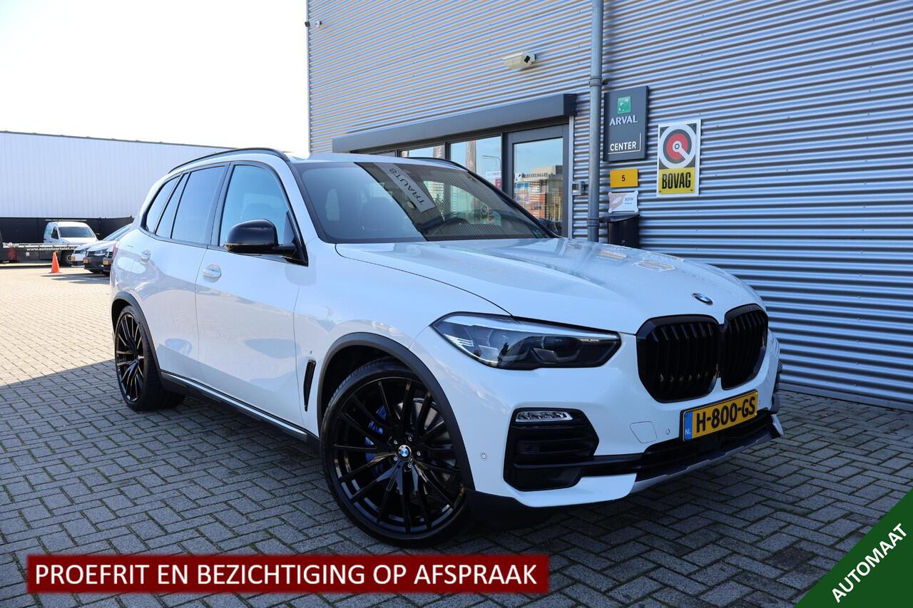 BMW X5 45e Executive 2e Eigenaar | NL-Auto | Dealer Onderh | AF Trekhaak | Sfeer | Elek Stoelen+Klep | Camera | Alarm Klasse 3 |Memory| M Pakket | Laser Led | Stoelverwarming| Keyless | Safety Pack | Carplay | Luchtvering