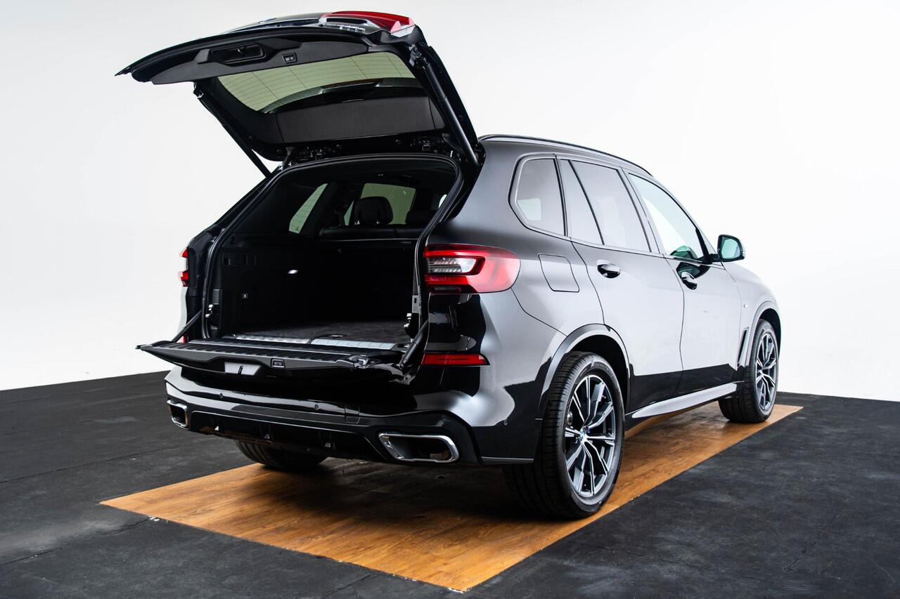BMW X5 xDrive45e High Executive M Sport - Panoramadak - Comfortstoelen - Warmte Comfort Pack Voor - Getinte Ruiten - Head up - Comfort Access - BMW Laserlight - Parking Assistant - Active Cruise Control -