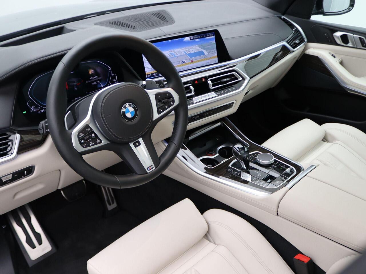 BMW X5 xDrive45e High Executive | M Sportpakket | Safety Pack | BMW Personal CoPilot Pack | Integral Active Steering | Panoramadak | Driving Assistant Professional | Head Up Display | HiFi | 22''