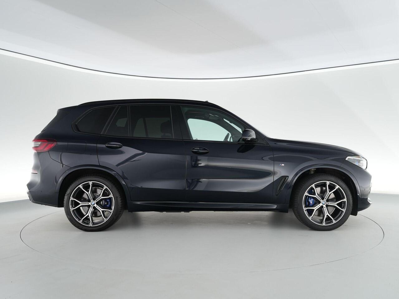 BMW X5 45e xDrive 394pk High Executive |dealer onderhouden|1e eigenaar|M-pakket|schuif/kantel dak|Harman&Kardon|diamond poke|Laser LED|achter-as meesturend|luxe lederen stoelen|360 camera|elek. trekhaak|
