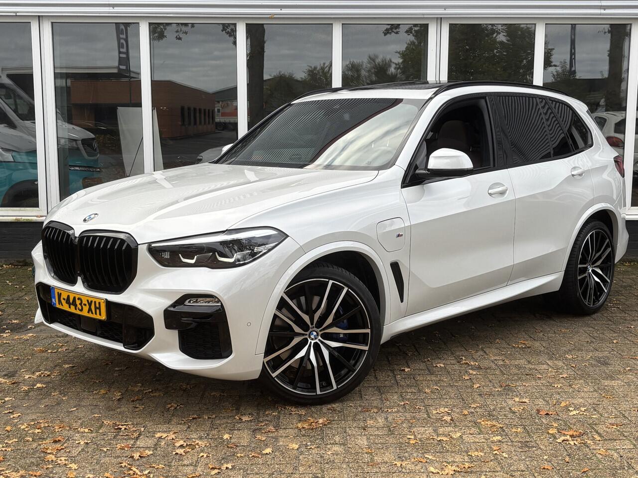BMW X5 xDrive45e High Executive | M Pakket | Pano | Harmon Kardon | LED Koplampen