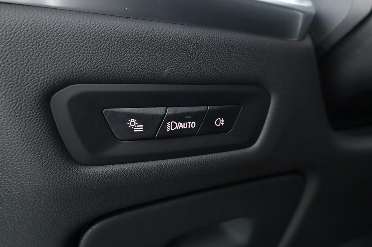 BMW X5 xDrive50e M Sport | Pano | 360 Cam | HUD | Luchtvering | Elek. trekhaak | H&K | Adapt. Cruise