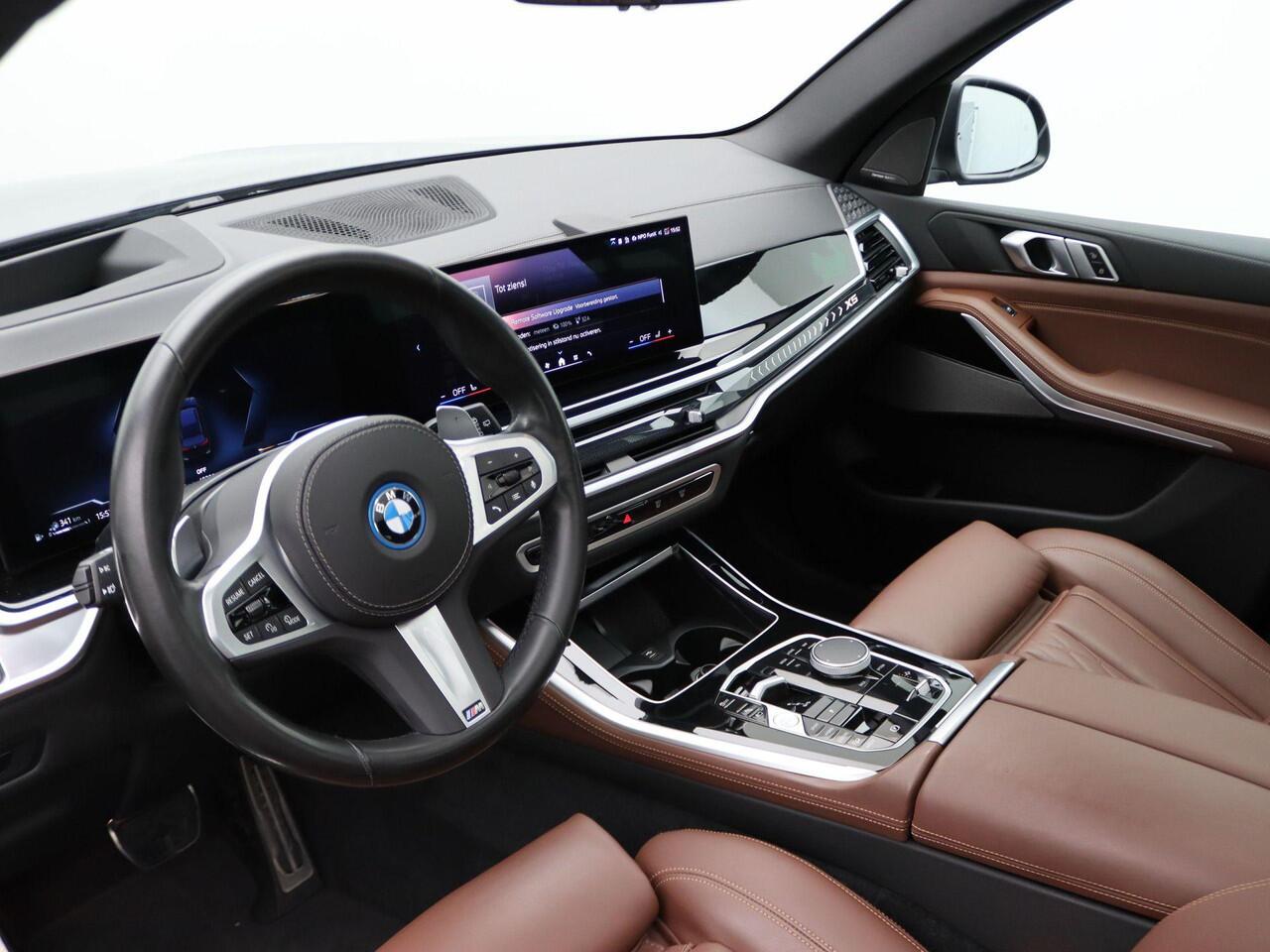 BMW X5 xDrive50e M Sportpakket | Innovation Pack | Travel Pack | Panoramadak | Driving Assistant | DAB | Harman Kardon | 21''