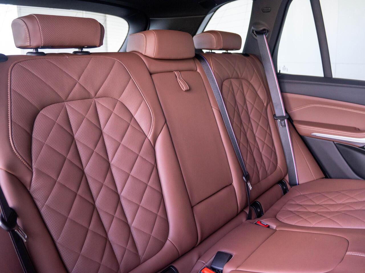 BMW X5 xDrive50e | M Sportpakket Pro | Innovation Pack | Comfort Access | Stoelverwarming | Harman Kardon | Trekhaak