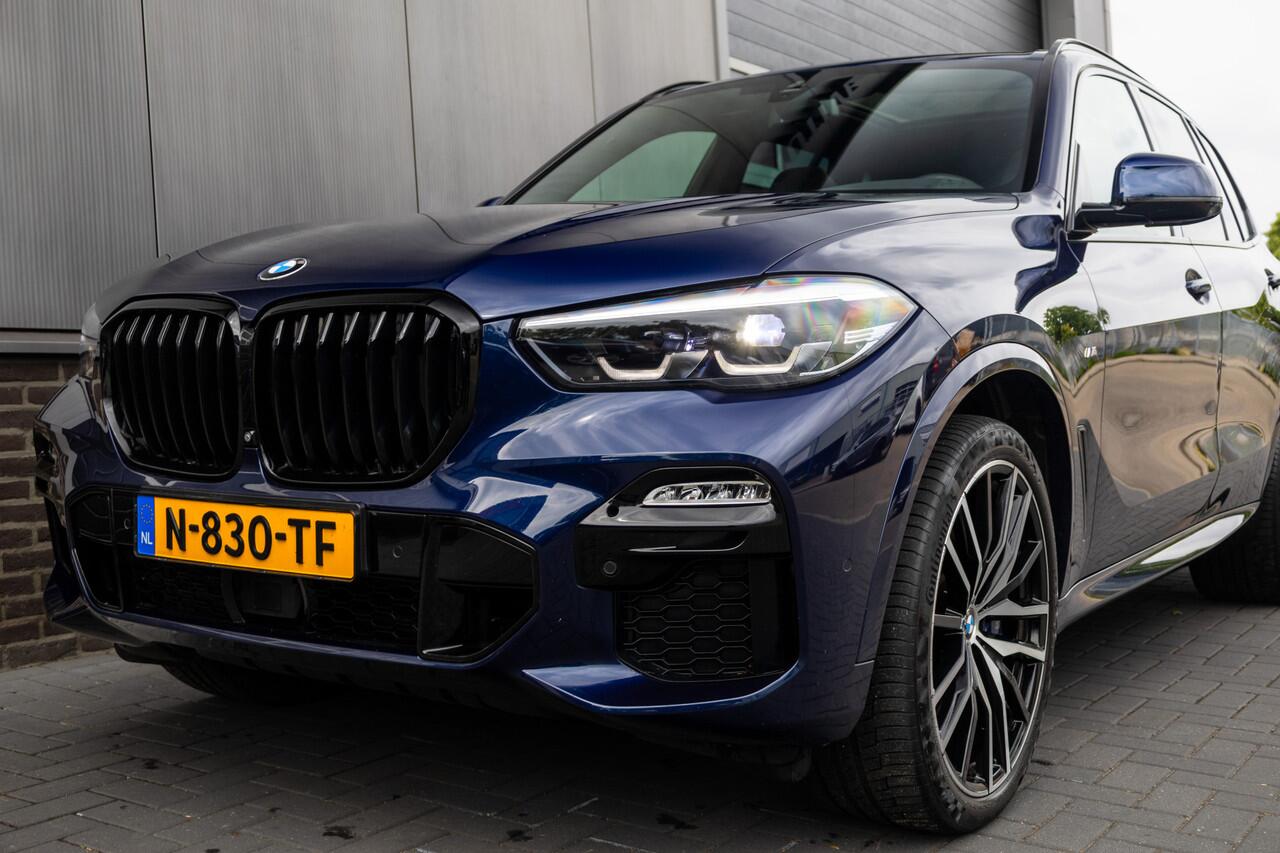 BMW X5 xDrive40i 340 pk High Executive M-Sportpakket / Pano-Dak/ H&K-Sound/ Comfort-Stoelen/ Stoel.Verw/ 360-Camera/ Led-Koplamp/ Trekhaak/ 22'' LMV