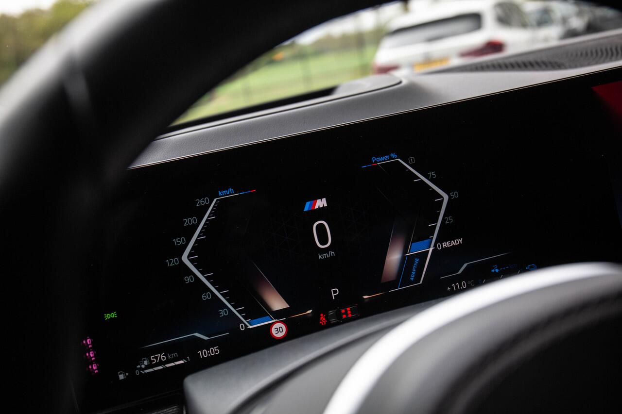 BMW X5 xDrive50e Launch Edition M-Sport , Adaptive Cruise, Panoramadak, Harman & Kardon, Head-up display, Luchtvering