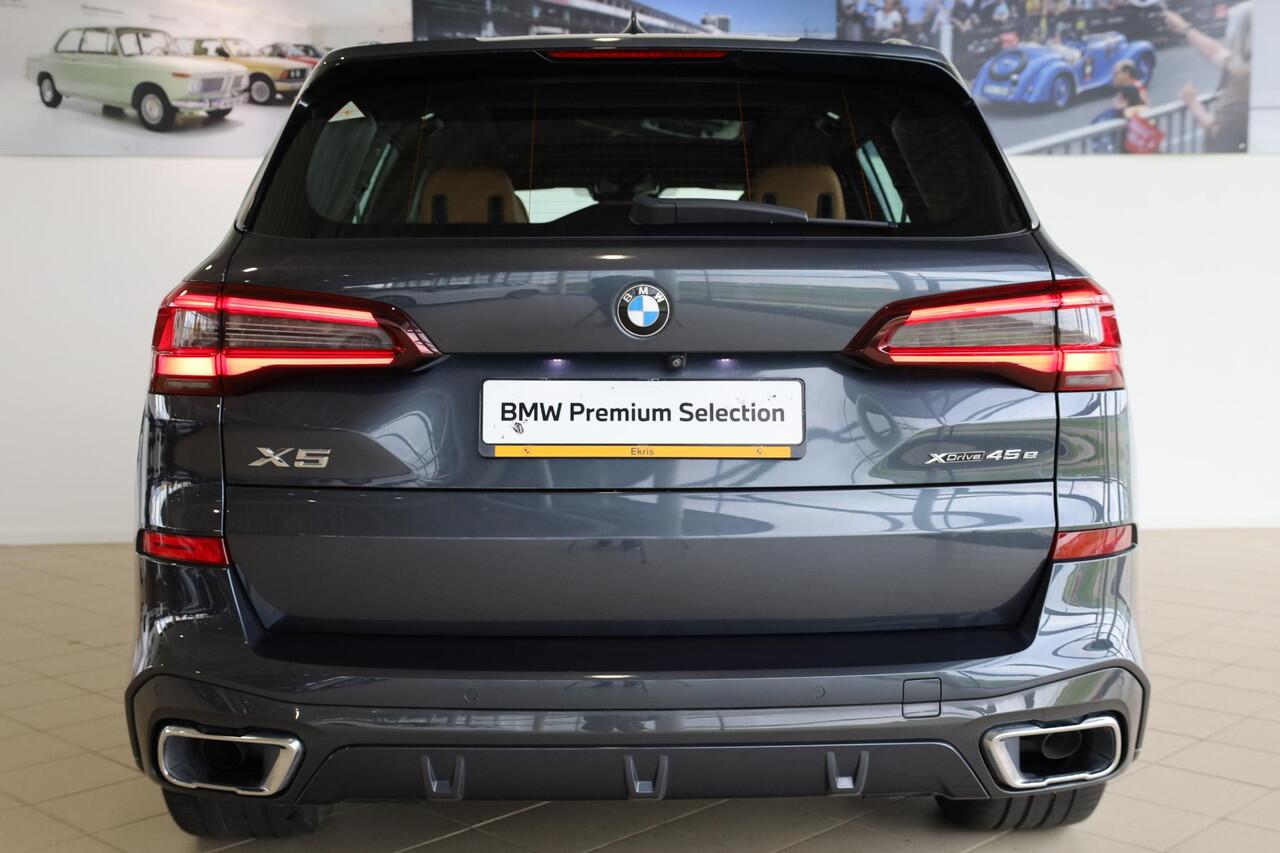 BMW X5 xDrive45e High Executive | M Sportpakket | CoPilot Pack | Integral Active Steering | Elektrische trekhaak | Glazen panoramadak