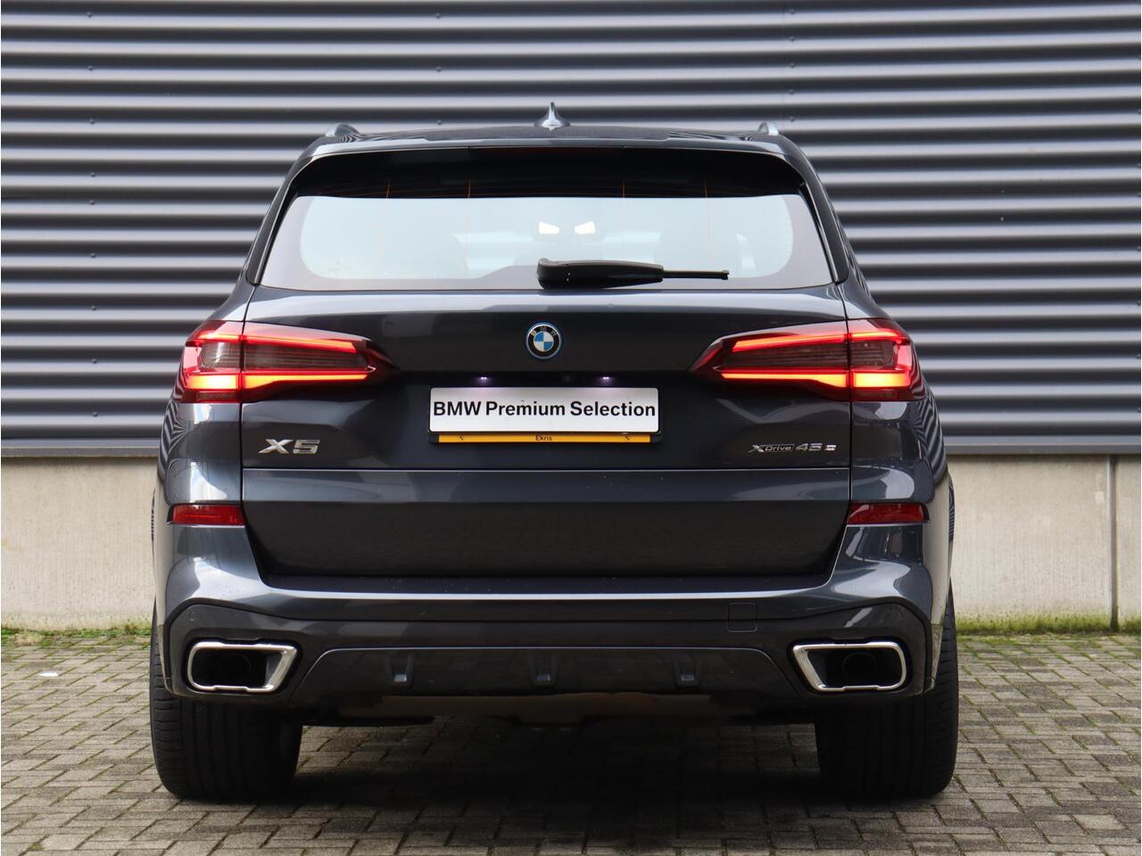 BMW X5 xDrive45e | High Executive | M Sportpakket |Panodak | Trekhaak | Driving Assistant Prof | Head-Up | Comfort Access | 21'' LMV