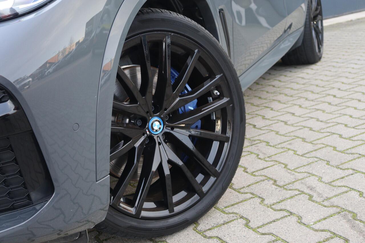 BMW X5 xDrive45e M-Sport | Pano | Sky Lounge | Trekhaak |