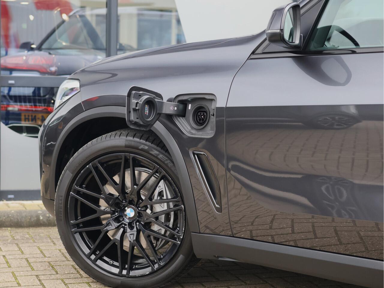 BMW X5 xDrive45e High Executive | Rear-seat Entertainment | Lucht | Pano | Leder |