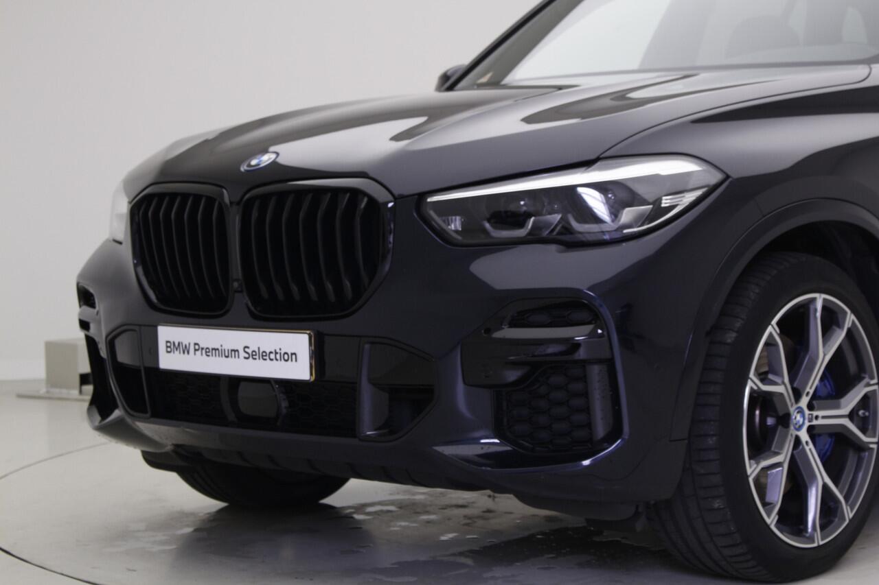 BMW X5 xDrive45e High Exe | M-Sport | Comf. zetel + uitgebr. leder | Sky lounge dak | Harman/kardon | Co Pilot