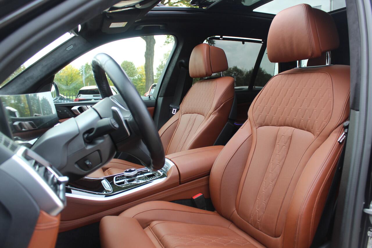 BMW X5 xDrive50e Launch Edition / Trekhaak / Panoramadak / 360Camera / Head-up / Stoelmassage / Softclose / 22'' / Harman Kardon / Keyless / Luchtvering / Stoelventilatie / Stoelverwarming 4x / 4zone Airco / DAB