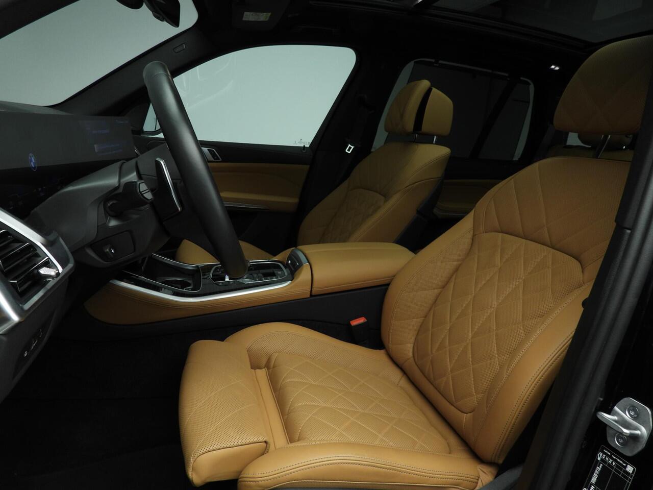 BMW X5 xDrive40i | M-Sportpakket | LED | HUD | Active cruise | Schuifdak | Trekhaak | Comfortzetels | DAB | Harman-kardon sound | Alu 22 inch