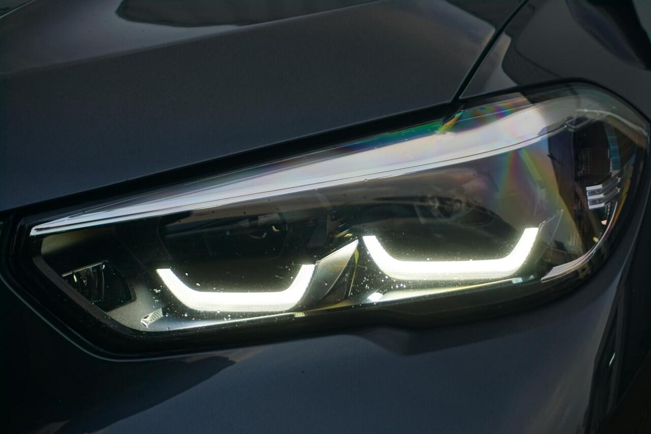 BMW X5 xDrive45e M Sport | Trekhaak / Comfortstoelen / Panoramadak / Head-up / Driving Assistant Professional / Luchtvering