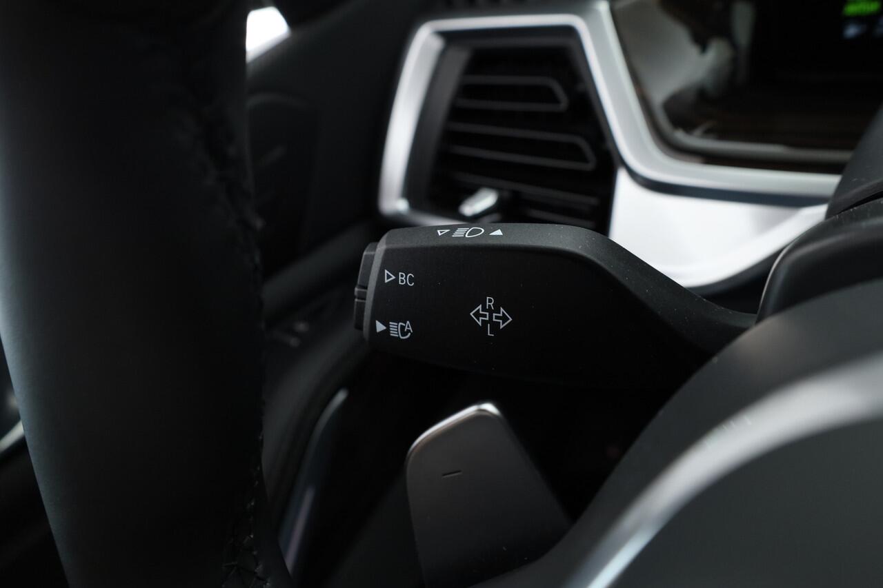 BMW X5 xDrive50e M Sport | Pano | 360 Cam | HUD | Luchtvering | Elek. trekhaak | H&K | Adapt. Cruise