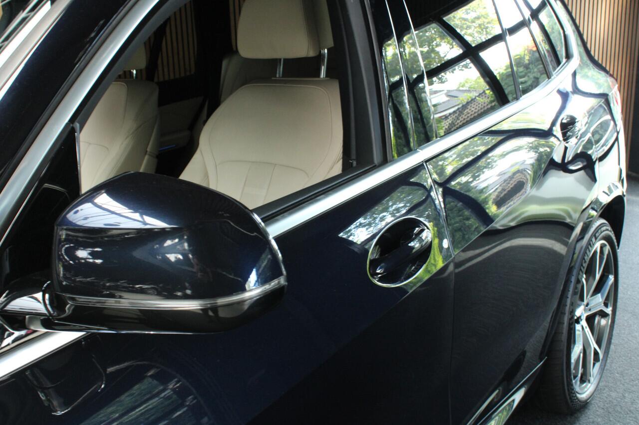 BMW X5 xDrive45e M-sport HUD 360° ACC Matrix Leer Navi PDC Memory seats Elektr. bedienbaar achterklep Elektr. uitklapbare trekhaak Sportstoelen Luchtvering Stoelverwarming 21'' LM velgen BTW auto