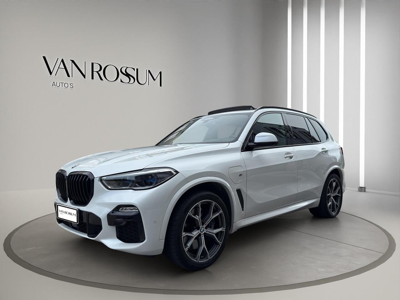 BMW X5 xDrive45e M Sport | M sport stoelen Sky lounge Laser | Van ¤ 64.950 / Voor ¤ 57.995