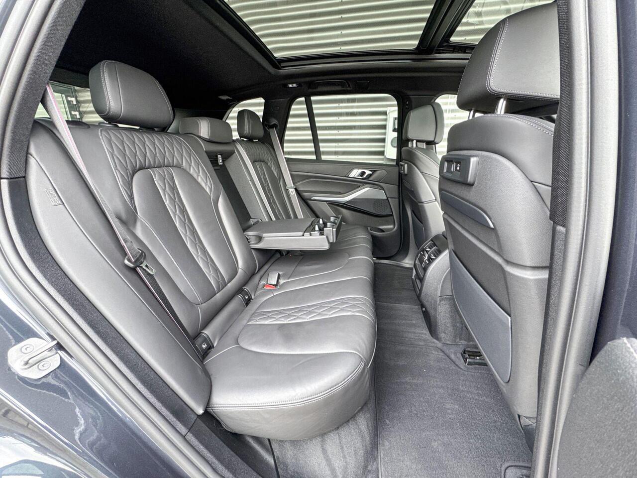 BMW X5 xDrive45e High Executive / M Sportpakket / Safety Pack / CoPilot Pack / Trekhaak / Sky Lounge / 22 inch / Stoelventilatie / CraftedClarity