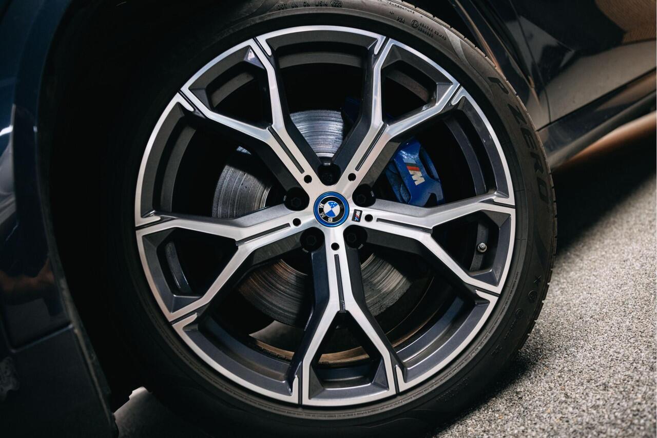 BMW X5 xDrive45e High Executive | M-sport | Luchtvering | Pano | Head-Up | Trekhaak | 360 camera |