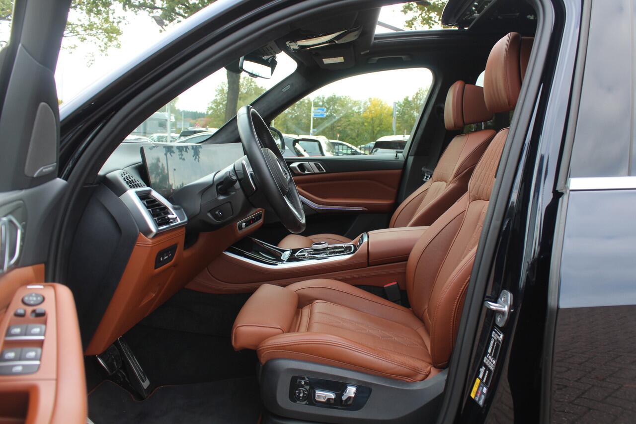 BMW X5 xDrive50e Launch Edition / Trekhaak / Panoramadak / 360Camera / Head-up / Stoelmassage / Softclose / 22'' / Harman Kardon / Skylounge / Keyless / Luchtvering / Stoelventilatie / Stoelverwarming 4x / 4zone Airco / DAB