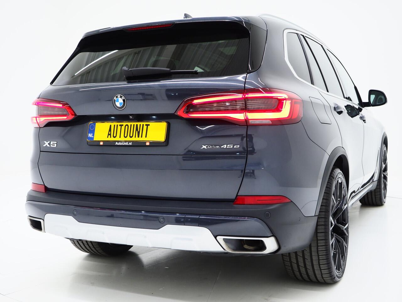 BMW X5 xDrive45e High Executive | Panoramadak | Luchtvering | Trekhaak | Head Up | Camera | Keyless