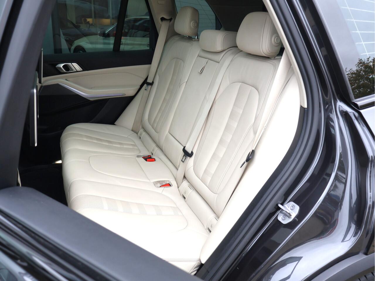 BMW X5 xDrive45e High Executive | Rear-seat Entertainment | Lucht | Pano | Leder |