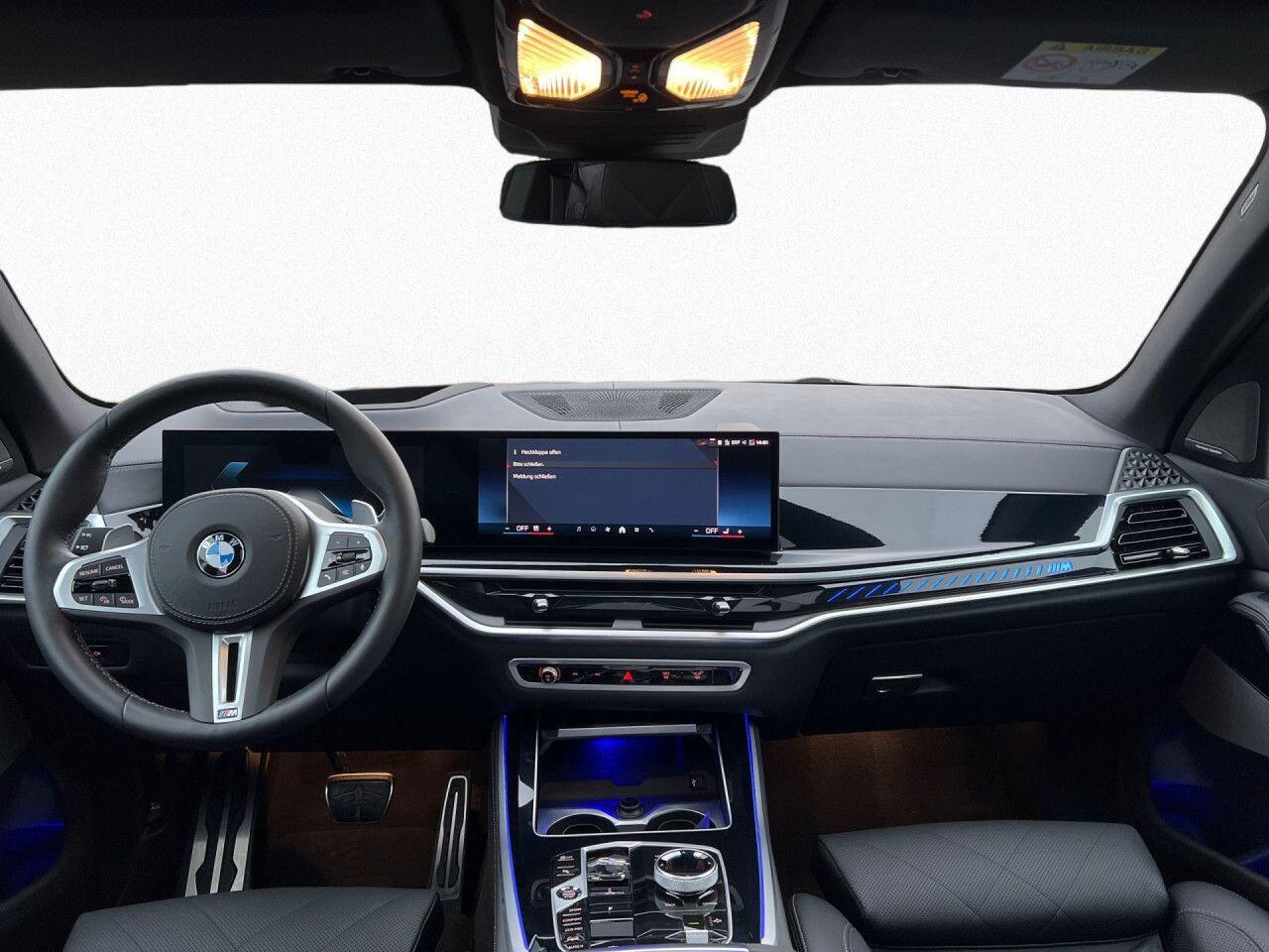 BMW X5 M60i xDrive M-Sport 530 PK V8 ACC Head-Up Panoramadak Stoelkoeling Massage Luchtvering Trekhaak