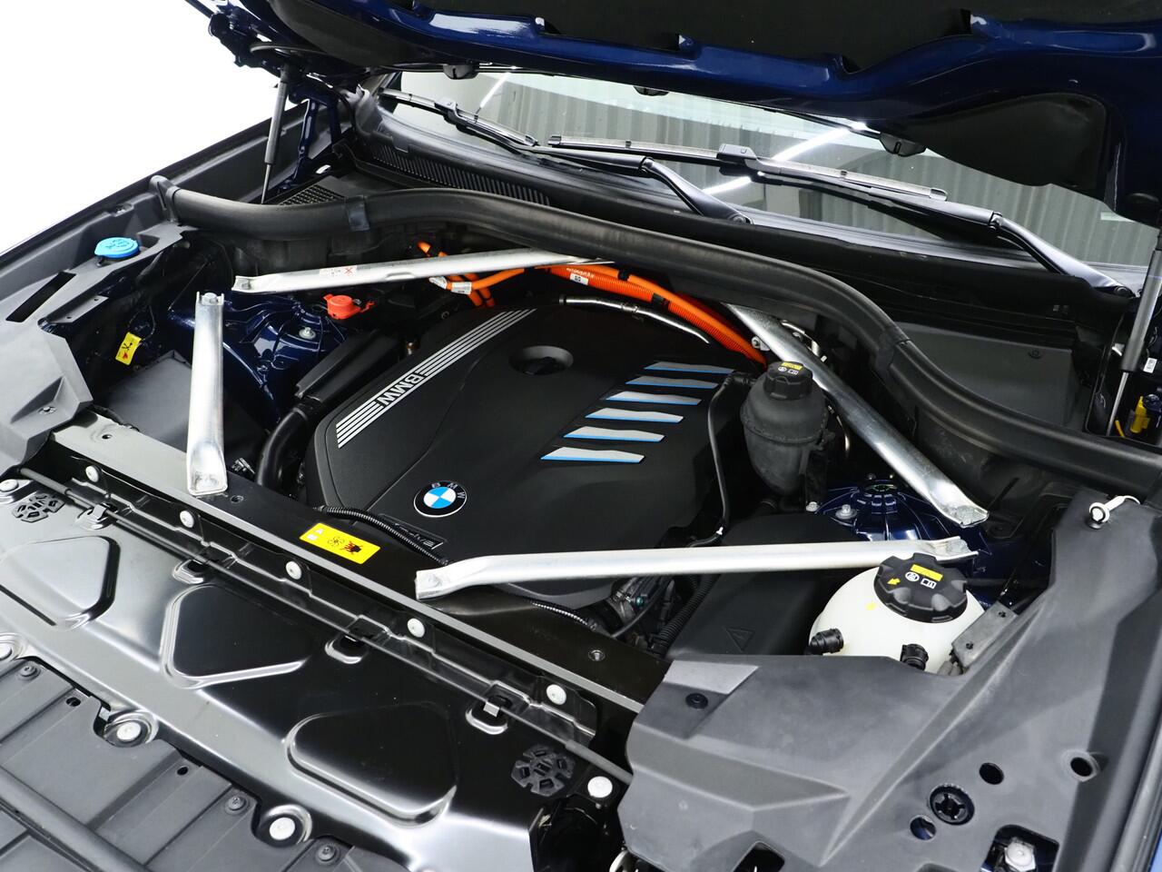 BMW X5 xDrive45e High Executive | Panoramadak | Luchtvering | Harman/Kardon | 360 Camera | Carplay