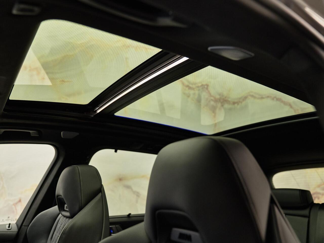 BMW X5 xDrive50e M Sport Pro, M stoelen, 4-wielbest., B&W, massage, CraftedClarity, pano, Merino, memory, 22", HUD, tr.haak, privacy