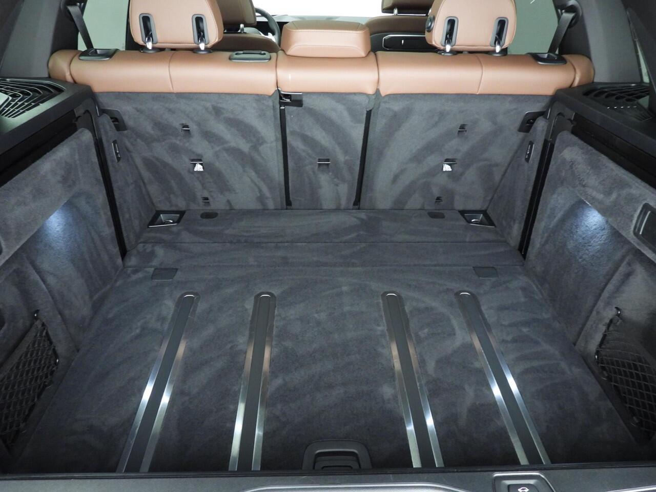 BMW X5 xDrive40d M-Sportpakket / Panoramadak / Trekhaak / Comfortstoelen / Getint glas / HIFI / Stankachel / Alu wielen 21 inch