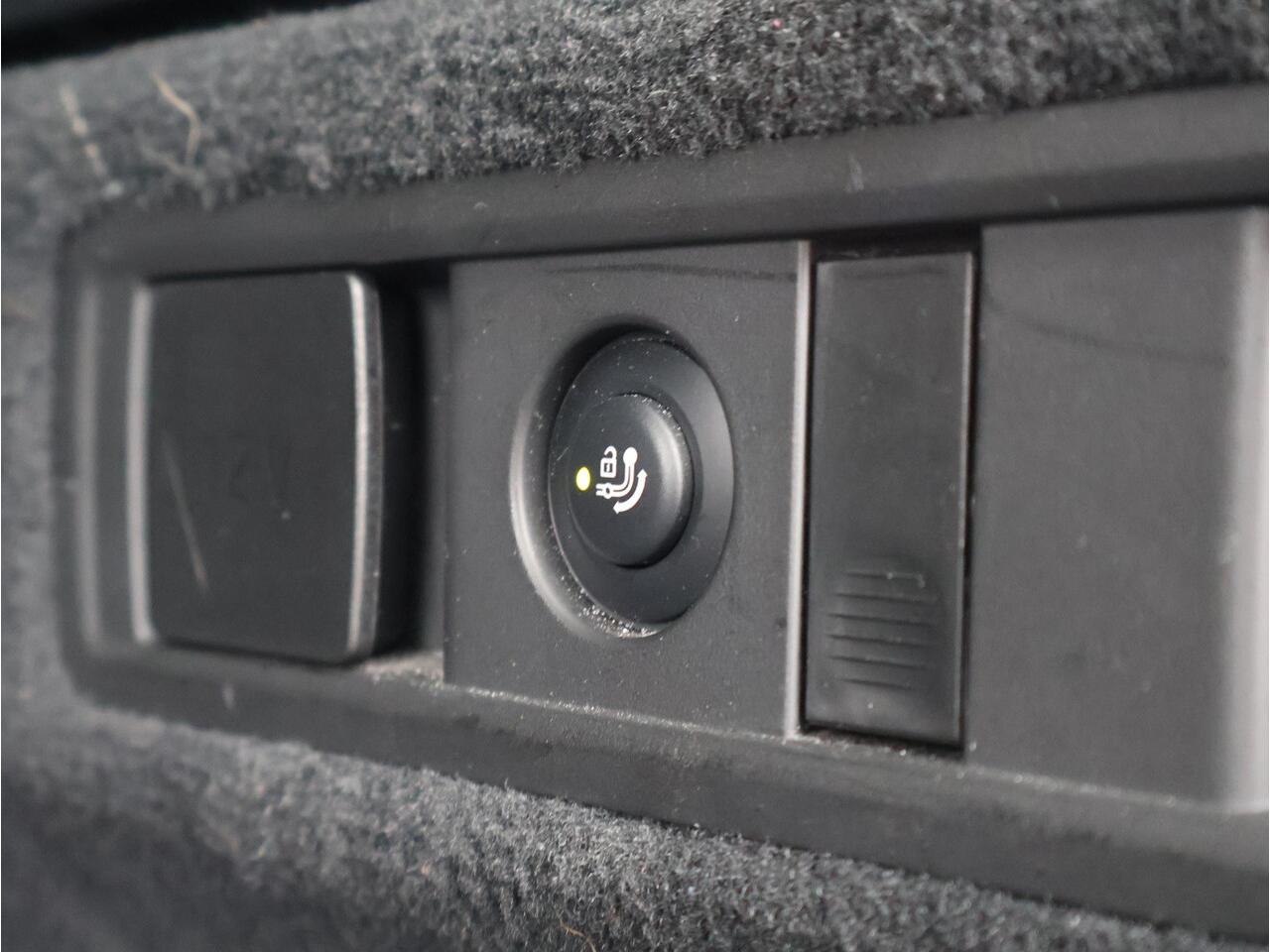 BMW X5 xDrive45e High Executive | M Sport | Glazen Panoramadak | Trekhaak Elektrisch | Active Cruise Control | Lederen comfortstoelen Vernasca | Harman Kardon | Head-Up Display | 4-zone Climate Control