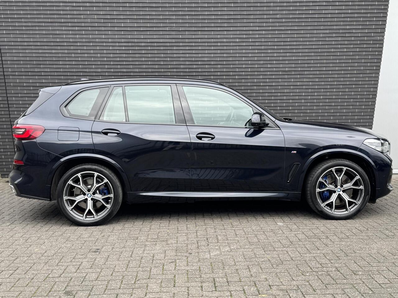 BMW X5 xDrive45e High Executive M Sport Pakket Automaat / Live Cockpit Professional / Panoramadak / Trekhaak / Comfortstoelen / Head-Up Display / Luchtvering / Driving Assistant Professional / Hifi / Stoelverwarming voor+achter /