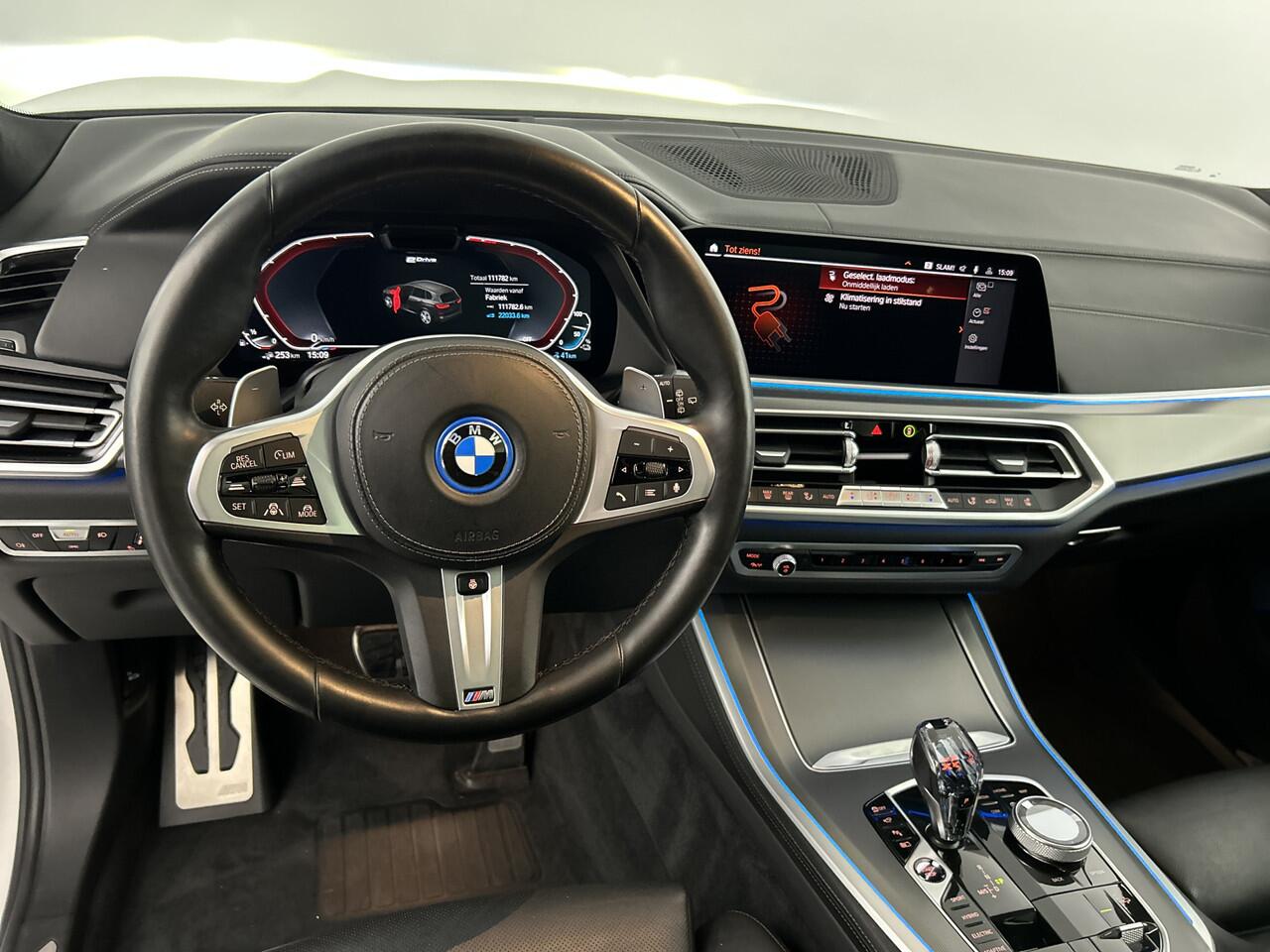 BMW X5 xDrive45e M-sport Pano-dak/Soft Close/Stoelkoeling/20'LMV/Trekhaak