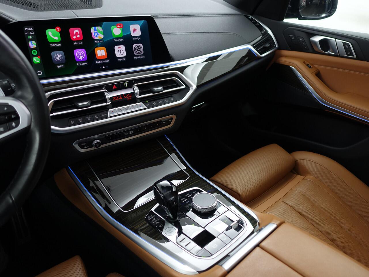 BMW X5 xDrive45e M Sport- Dravitgrau, Laser led, Stoelmassage, Head Up, Stoelventilatie, Stuur/Stoelverwarming, 360 Camera