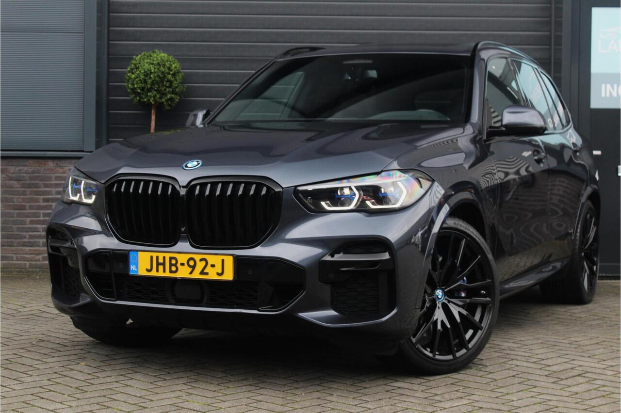 BMW X5 xDrive45e M-sport | Sky lounge | Stoelk. | Trekh. | 360 | Achteras besturing | Nieuwe banden achter