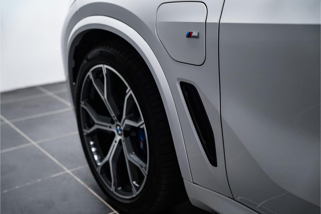 BMW X5 xDrive45e M-Sport|Pano dak|Trekhaak|Clanck sound|Kristal pook