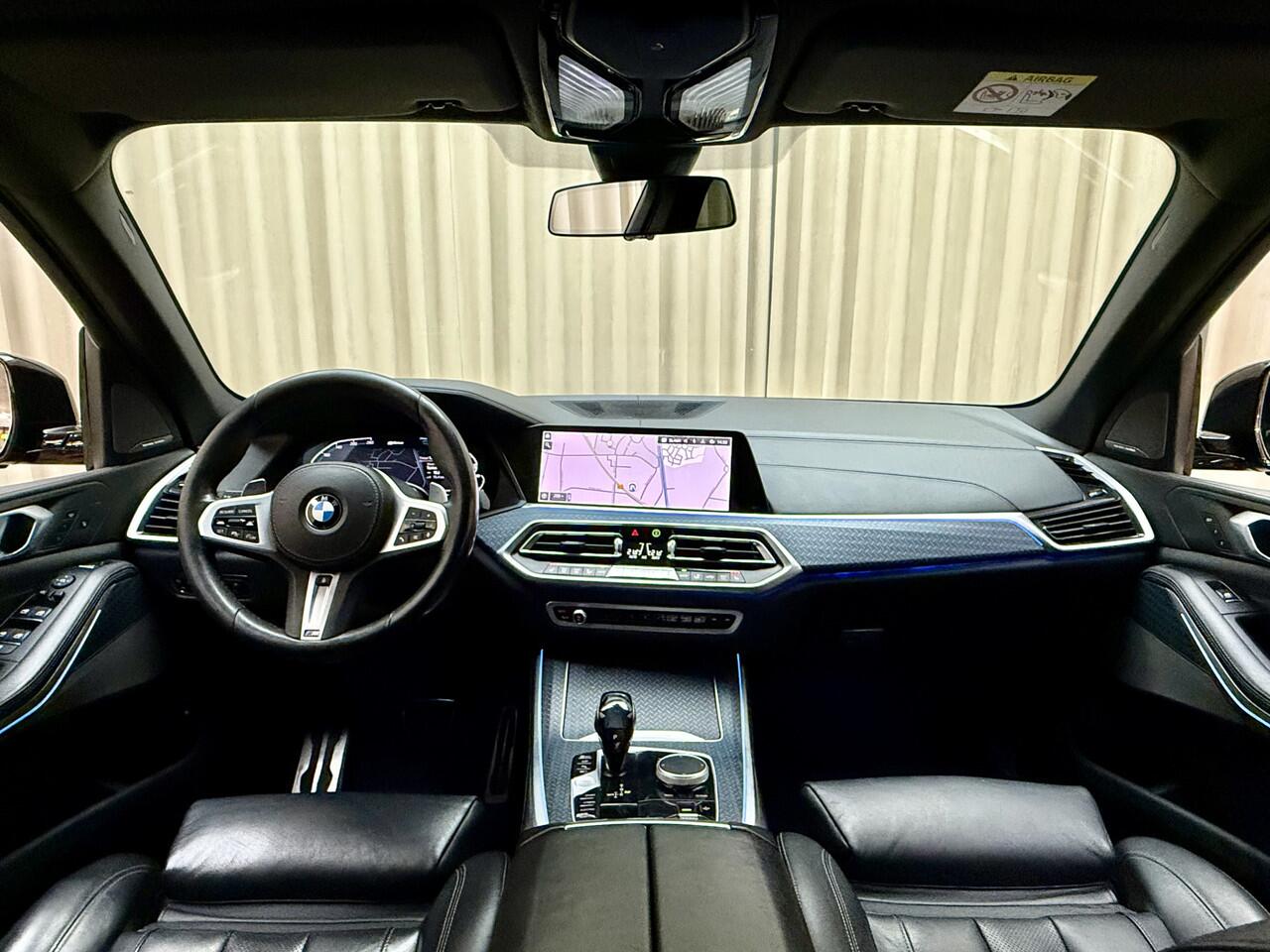 BMW X5 xDrive45e 395PK *M-Sport* BLACK EDITION / Harman Kardon / HUD / Memory / Keyless / Adaptive Cruise / Stuurverwarming / Camera / Elek. Trekhaak