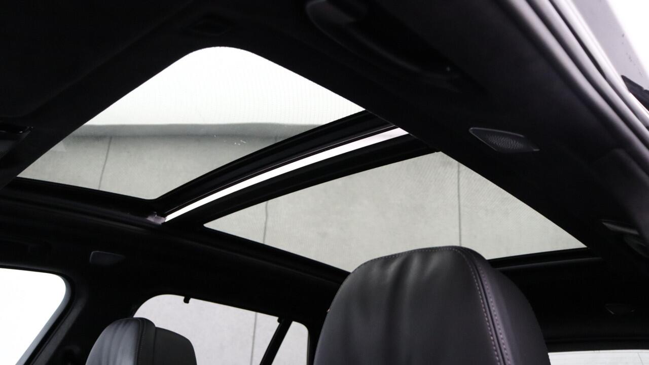 BMW X5 xDrive50e M-Sport Pro | Massage | Bowers & Wilkins | Sky Lounge | Soft-Close | Trekhaak | Stoelventilatie | Head-up