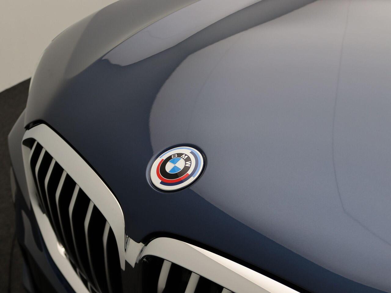 BMW X5 xDrive45e High Executive | M Sportpakket | Safety Pack | BMW Personal CoPilot Pack | Integral Active Steering | Panoramadak SkyLounge | Driving Assistant Professional | Head-Up Display | HiFi | 22''