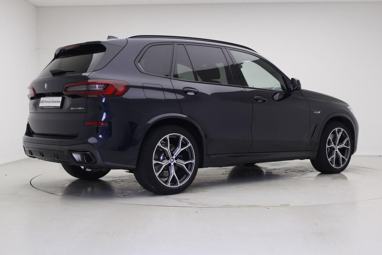 BMW X5 xDrive45e High Exe | M-Sport | Comf. zetel + uitgebr. leder | Sky lounge dak | Harman/kardon | Co Pilot