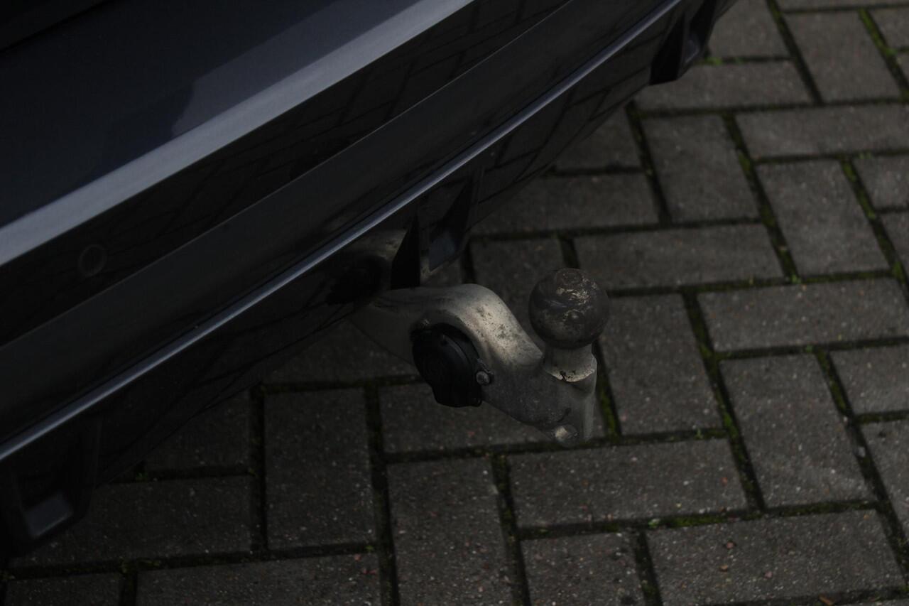 BMW X5 xDrive45e M-sport | Sky lounge | Stoelk. | Trekh. | 360 | Achteras besturing | Nieuwe banden achter