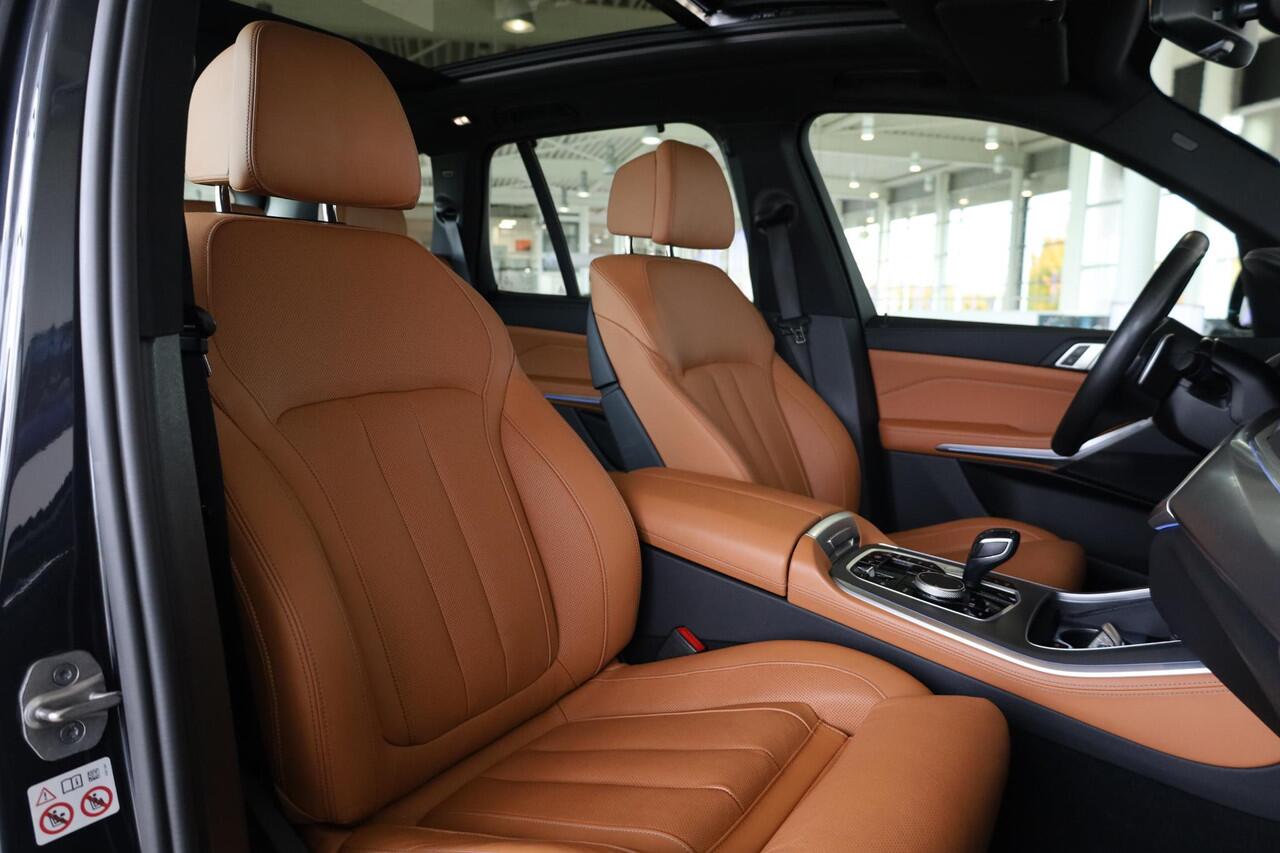 BMW X5 xDrive45e High Executive | M Sportpakket | CoPilot Pack | Integral Active Steering | Elektrische trekhaak | Glazen panoramadak