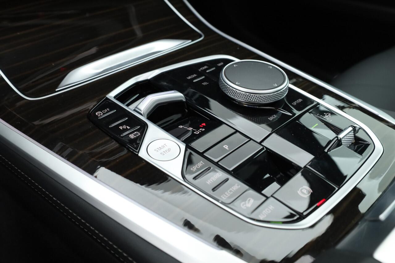 BMW X5 xDrive50e M Sport | Pano | 360 Cam | HUD | Luchtvering | Elek. trekhaak | H&K | Adapt. Cruise