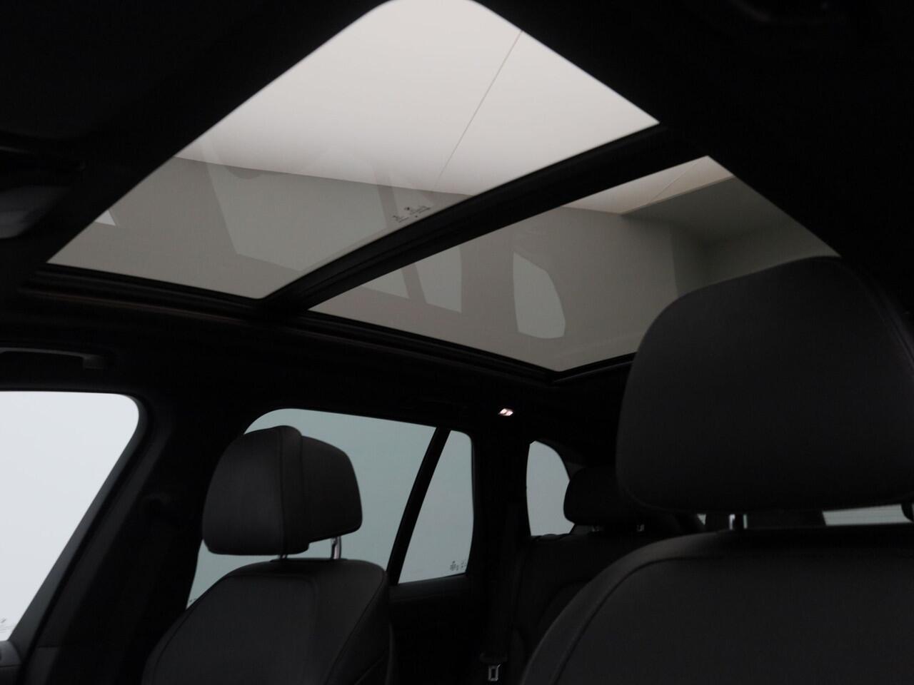 BMW X5 xDrive45e Executive M-Sport | PANO | 360º | MEMORY | LUCHTVERING | TREKHAAK