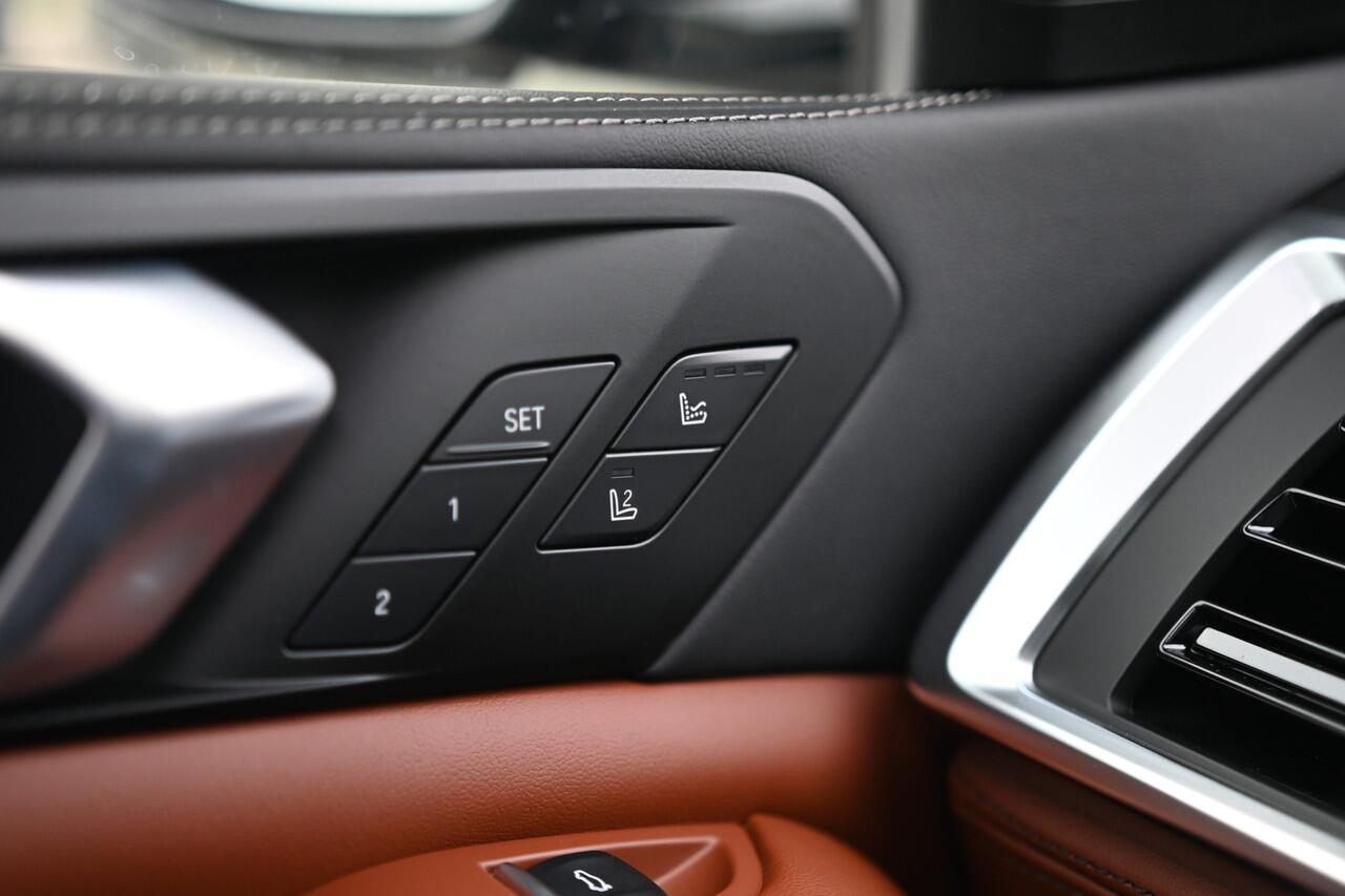 BMW X5 xDrive50e High Executive M Sport Automaat / Panoramadak Sky Lounge / Trekhaak / Massagefunctie / Bowers & Wilkins / Parking Assistant Professional / Soft-Close / Active Steering