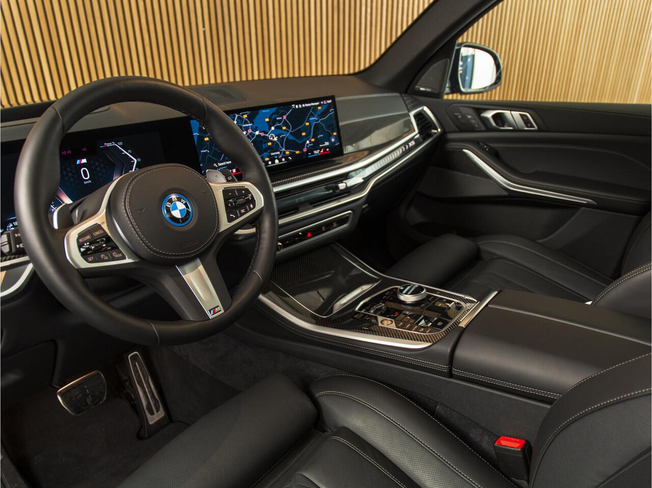 BMW X5 xDrive50e M-SPORT PRO I MASSAGE I TOWB I 22" I CARBON I PANO