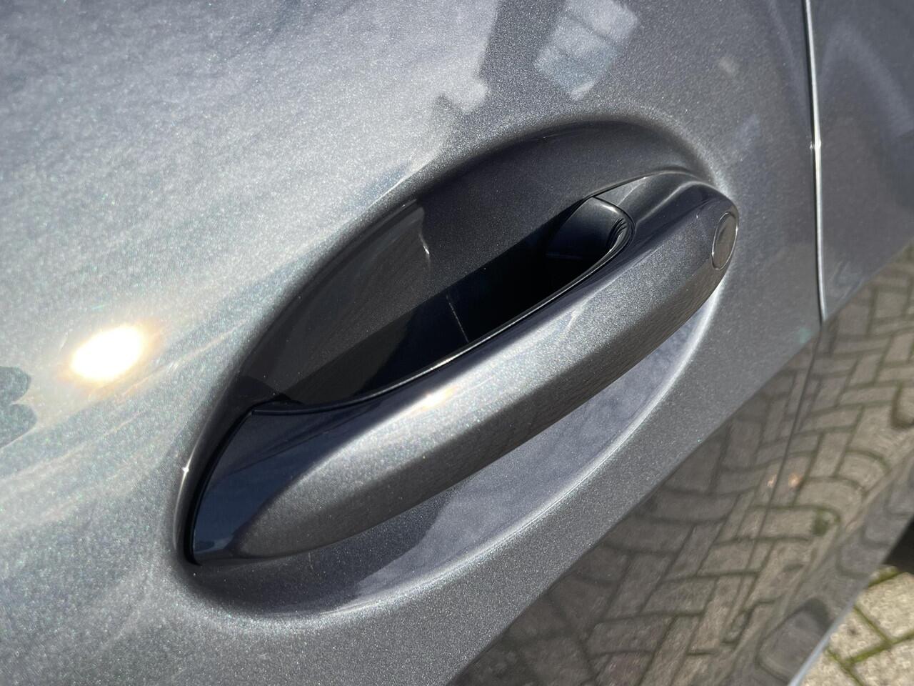 BMW X5 xDrive45e High Executive M Sport 21''/Softclose/Active Steering/Panoramadak Skylounge/Head-up/Led Laser/Harman Kardon/Dodehoek/360 camera/Luchtvering/Leder + massage + memory