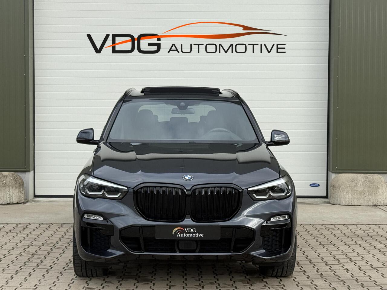 BMW X5 xDrive45e High Executive SOH 93% / M Sport / Pano / Head up / Sportzetels + Memory / 21" Y Spaak / Soft Close