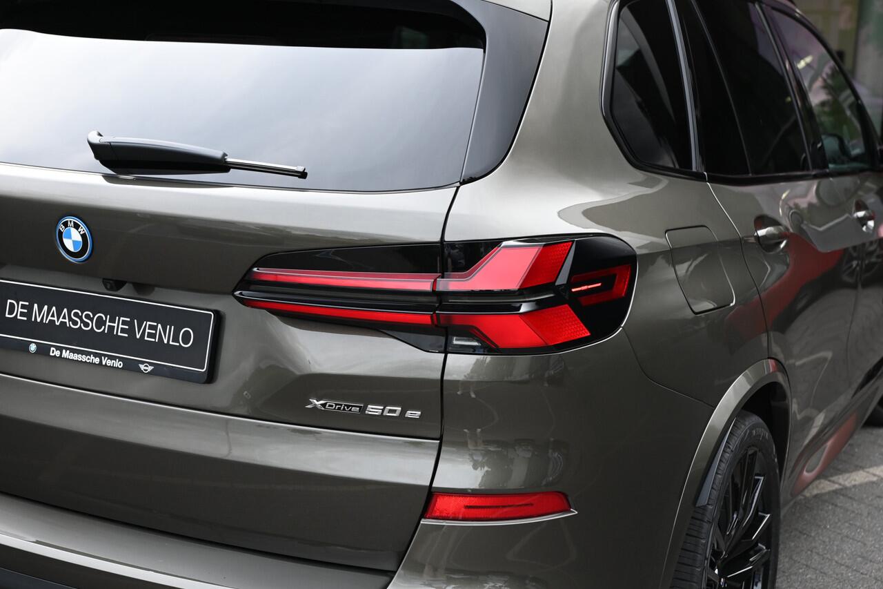BMW X5 xDrive50e High Executive M Sport Automaat / Panoramadak Sky Lounge / Trekhaak / Bowers & Wilkins / Massagefunctie / Soft-Close / Parking Assistant Professional / Active Steering